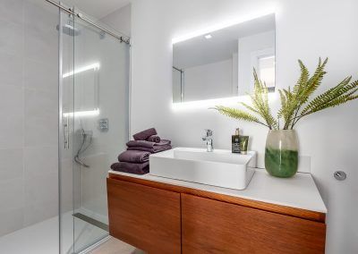 Siesta Design, bathroom design 3 by Siesta Homes