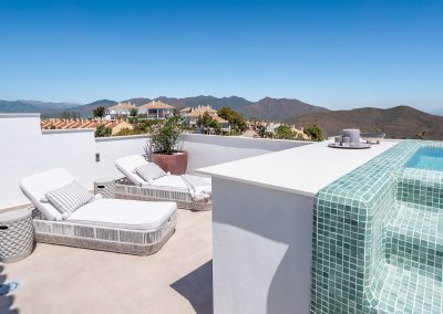 Oakhill Heights private roof top pool La Mairena